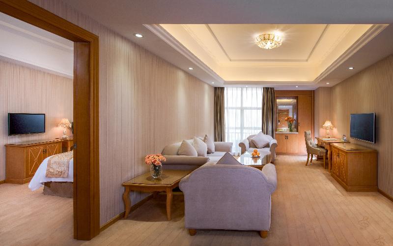 Vienna Hotel Tianbao Road เซินเจิ้น ภายนอก รูปภาพ
